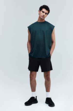 loose fit activewear tank with drymove™